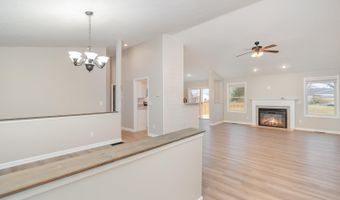 7 David Dr, Aurora, IN 47001