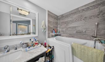 104 N BAY Dr, Dover, DE 19901