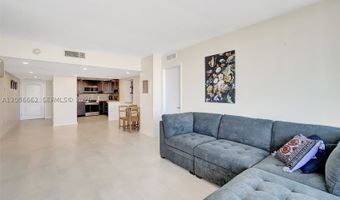 3675 N Country Club Dr 2310, Aventura, FL 33180