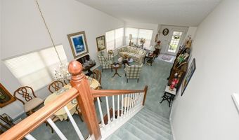 194 Kensington Ct, Aurora, OH 44202