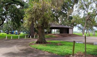 00 BRAHMAN Trl, Angleton, TX 77515