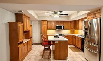 910 N 12th St, Allentown, PA 18102