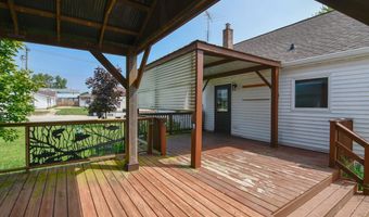303 CHURCH St, Algoma, WI 54201