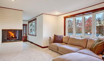 64 Peacedale Rd, Cumberland, RI 02864