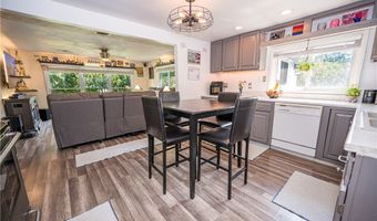 9658 Oakland St, Angola, NY 14006