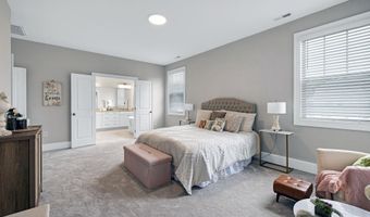 426 Tintern Ln, Apex, NC 27523
