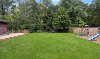 67 Daniel Dr, North Kingstown, RI 02852