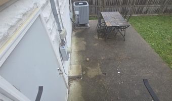 1028 R St, Bedford, IN 47421