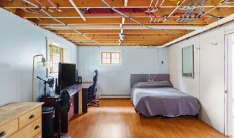 211 Oak St, Bath, ME 04530