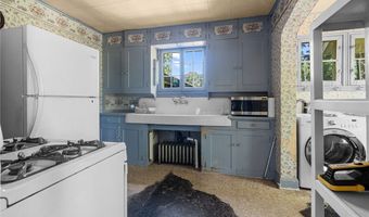 390 E College St, Alliance, OH 44601