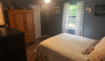 112 SW K St, Antlers, OK 74523