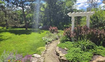 5 A114 N Apple Canyon Rd, Apple River, IL 61001