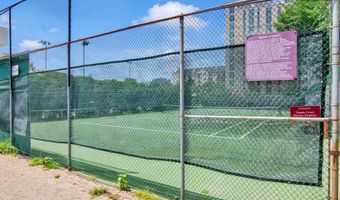 1530 KEY Blvd 715, Arlington, VA 22209