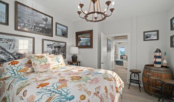 302 Glenn St, Atlantic Beach, NC 28512
