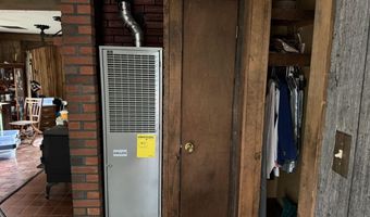 138 Spring Rd, Augusta, ME 04330