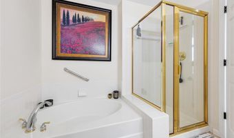 1710 Ridgeview Circle Dr, Ballwin, MO 63021
