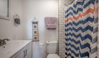 9555 Hierba Rd, Agua Dulce, CA 91390