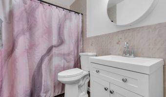 41 Deck St, Barnegat, NJ 08005