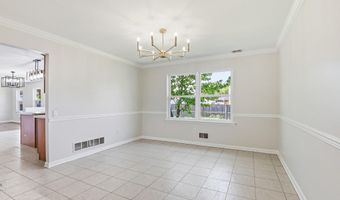 808 Anchor Ave, Beachwood, NJ 08722