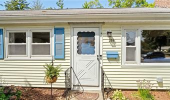 239 Richmond Dr, Warwick, RI 02888