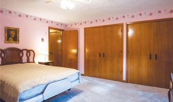 22 GROVE Ave, North Providence, RI 02911