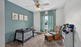 109 E Ponderosa Cir, Brandon, SD 57005