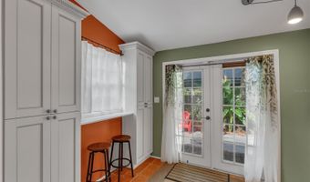 1837 ILLINOIS St, Orlando, FL 32803