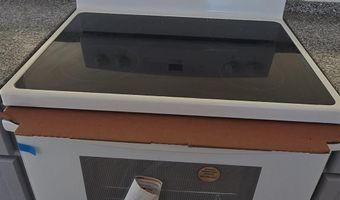 141 E 17th Ave, Albia, IA 52531