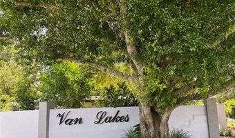 910 VAN Dr, Auburndale, FL 33823