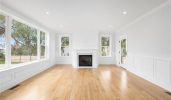 55 Dolphin Ave, Jamestown, RI 02835