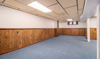 9885 Hubert Ave, Allen Park, MI 48101