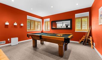 2529 Thornapple Dr, Ann Arbor, MI 48103