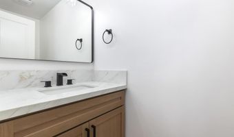 5995 BROADMOOR Dr, La Mesa, CA 91942