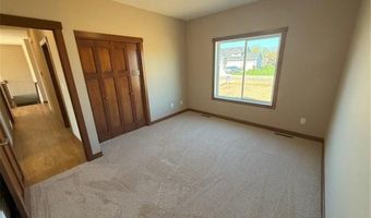 1306 18th St NE, Austin, MN 55912