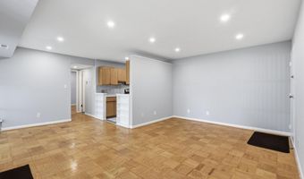4203 AMERICANA Dr 101, Annandale, VA 22003