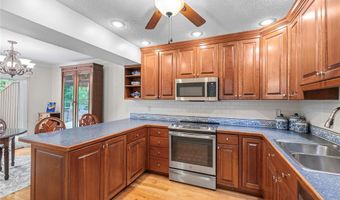 1529 Autumn Leaf Dr, Ballwin, MO 63021