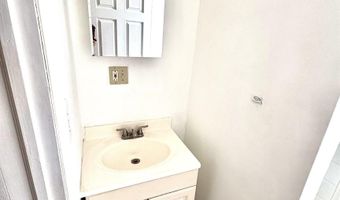 117 N Georgia Ave 2Nd Floor, Atlantic City, NJ 08401