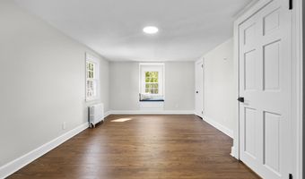 64 Fanway Ave, Bristol, CT 06010