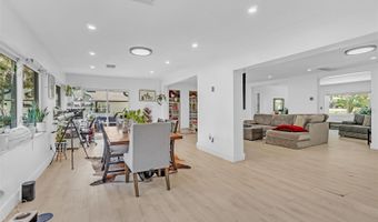 733 OVERLOOK Dr, Apopka, FL 32703