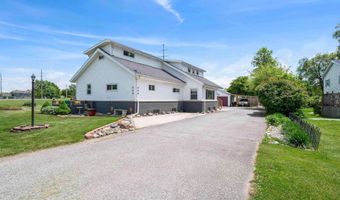 609 Old Brick Rd, Auburn, IN 46706