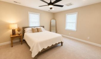 622 E Memorial Dr, Ahoskie, NC 27910
