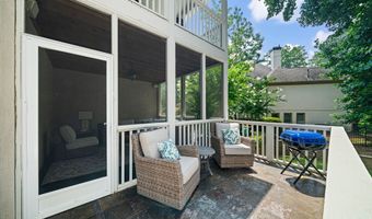 765 Falls Landing Ct, Alpharetta, GA 30022