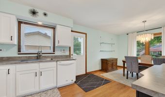 1016 S Haddow Ave, Arlington Heights, IL 60005