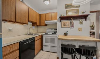 371 Emmett St 5, Bristol, CT 06010