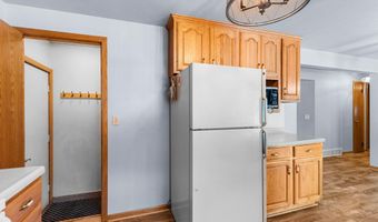 500 W SUNSET Ave, Appleton, WI 54911