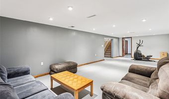 302 NW Arlan Dr, Ankeny, IA 50023