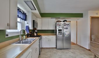 714 Island Ct, Columbus, OH 43214
