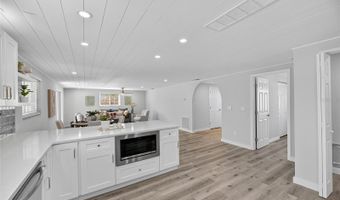 635 JAMAICA Cir E, Apollo Beach, FL 33572
