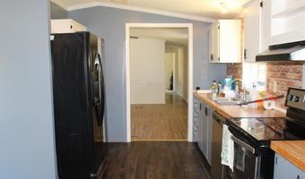 188 Compass Lake Dr, Alford, FL 32420