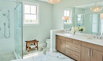 3 Amore Ln, East Greenwich, RI 02818